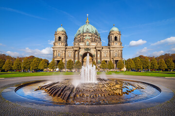 the famous berlin cathedral under a blue sky © frank peters