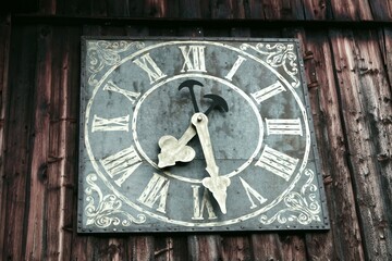 Uhr 