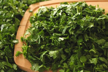 chopped parsley leaves on the cutting board