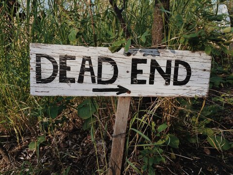 Old dead end sign