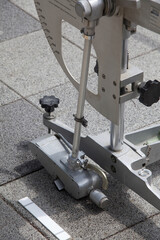 歩道のすべり抵抗計測