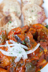 パンと野菜のトマト煮