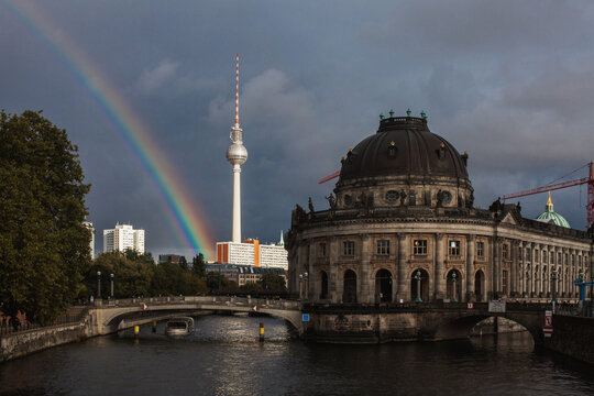 Happy coming out day!