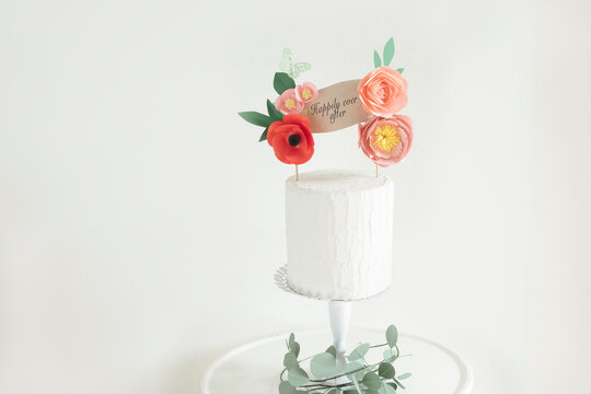 Cake topper