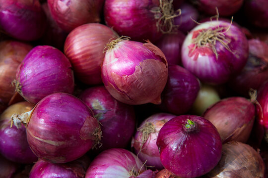 a plie of onion