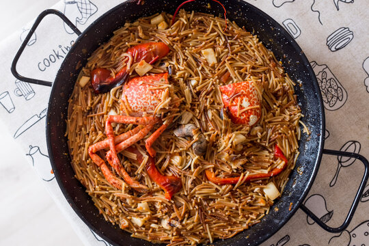 Delicious ""Fideua al Bogavante"" just made