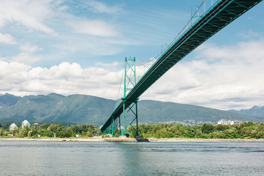 Lionsgate Bridge