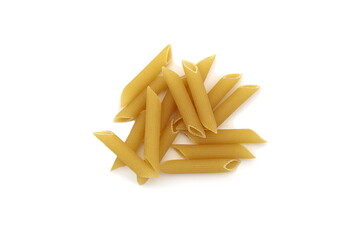 Several feathers of pasta lies on a white background