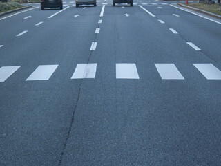 横断歩道と車線