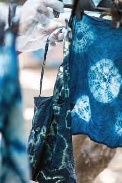 Natural indigo dye
