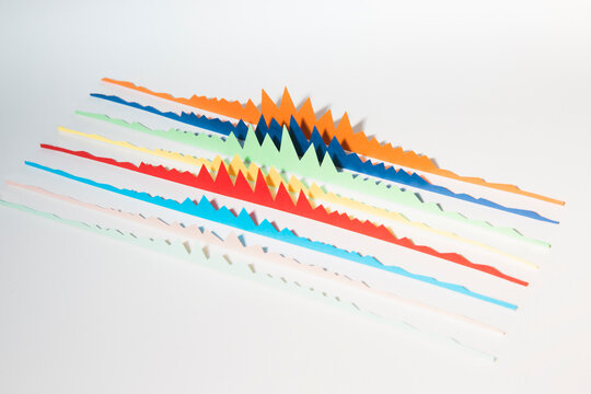 Diagonal diagrams on white