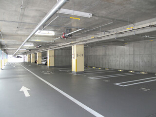 地下駐車場のコンクリート
