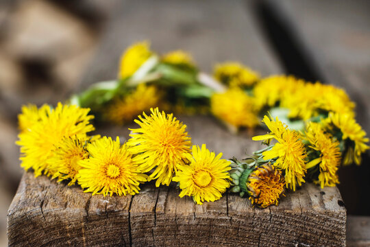 Yellow flower wreath