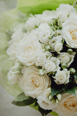 Bouquet de roses pour la mariée