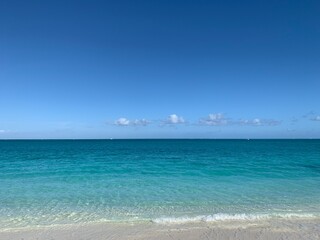 Fototapeta na wymiar 美しいカリブの空と海