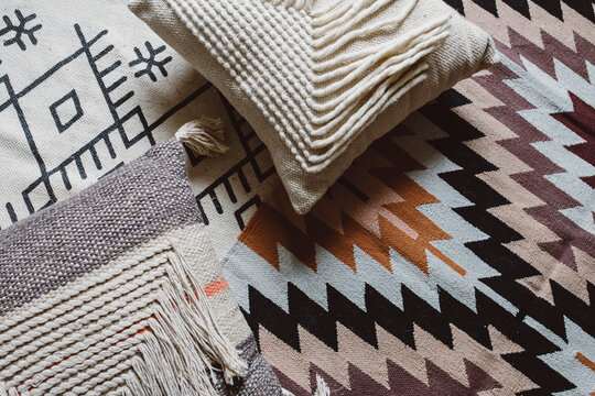 Modern pattern pillow and rugs