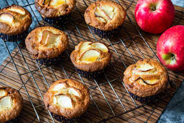 Apple and fudge muffins