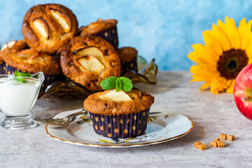 Apple and fudge muffins