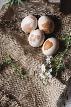 Easter eggs with floral motives