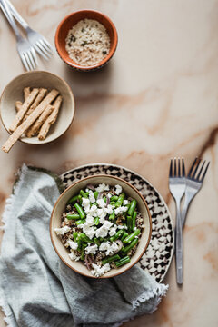 Quinoa with green beans and feta cheese