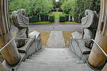 Treppe zum Mausoleum