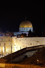 Fototapeta na wymiar jerusalem old city at evening