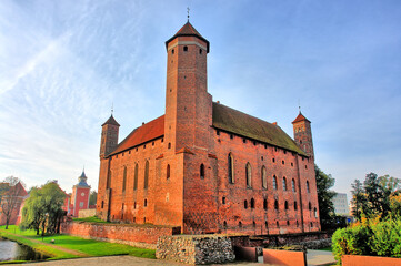 Fototapeta na wymiar Zamek biskupi w Lidzbarku Warmińskim – zamek z XIV wieku w Lidzbarku Warmińskim