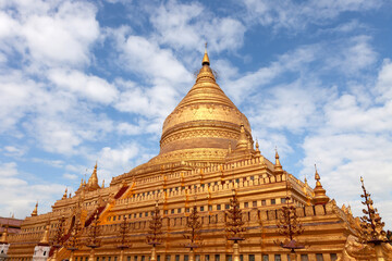 Fototapeta premium shwezigon pagoda