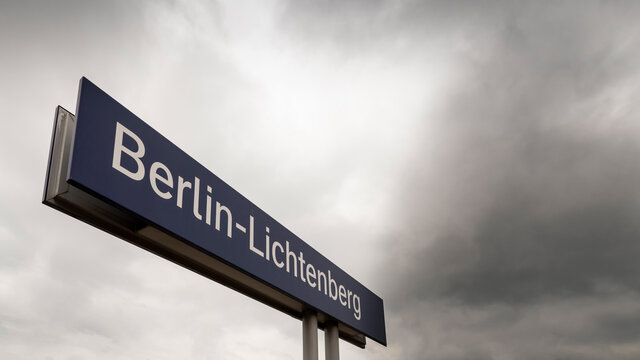 Schild mit der Aufschrift Berlin Lichtenberg