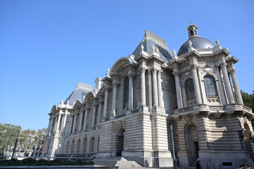 Une vue de 3/4 sur le Palais des Beaux-Arts de Lille.