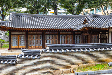 traditional korean building and its wall