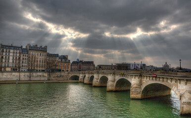 Fototapeta premium Pont Neuf bridge over the Seine River at Ile de la Cite, Paris, France