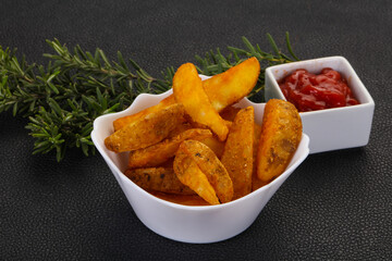 Fried potato slices