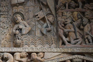 Tympan de Conques, Aveyron