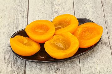 Marinated peaches fruit in the bowl