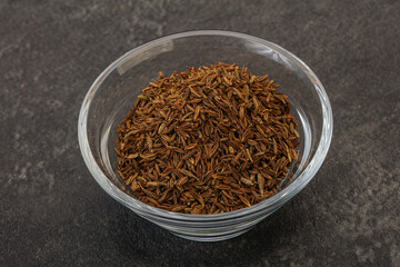 Dry zeera seeds in the bowl