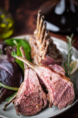roasted lamb rack with red wine