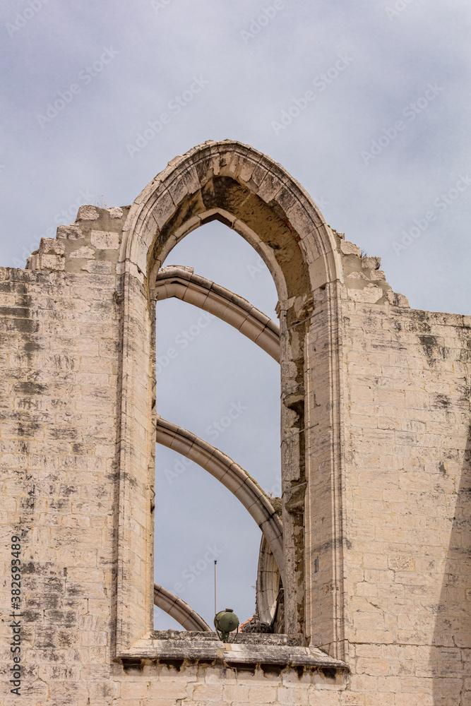 Wall mural Convento do Carmo in Lissabon	
