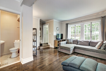 Beautiful renovated townhouse in a row with bathroom, bedrooms, new kitchen, new floors, all white painted, finished basement