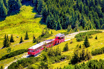 Fototapeta premium Schafbergbahn im Salzkammergut nahe Sankt Wolfgang, Österreich