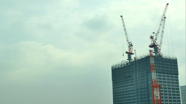 Time lapse under construction building