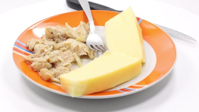 tub of polenta with Vicenza-style cod