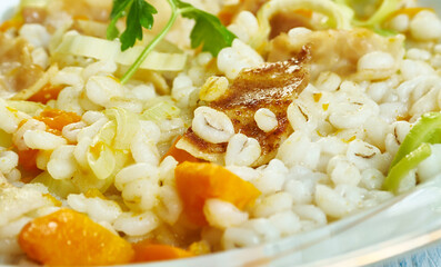 Pearl barley, bacon & leek casserole