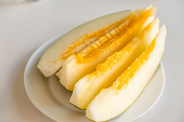 Cucumis melo, fresh melon slices