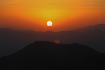 Fototapeta premium sunrise in the mountains