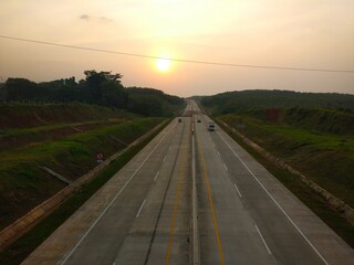 toll road photo in the afternoon