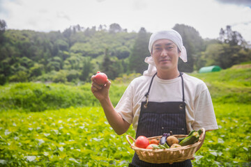 農業をやる男性

