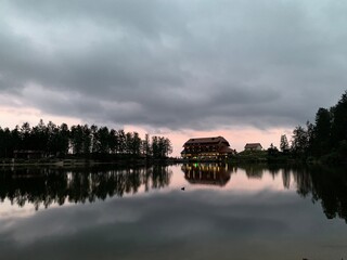 Fototapeta premium sunset over the lake