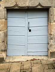 Porte ancienne à Ornans, France