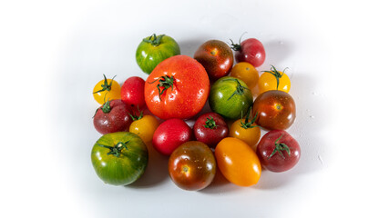 Sets of tomatoes of different varieties, sizes and colors	